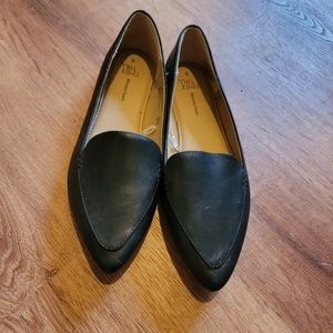 Black Pointed Toe Flats